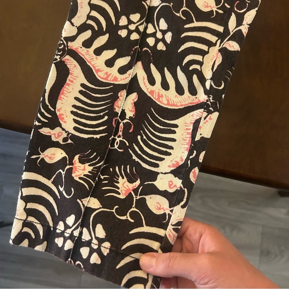 Figue Zulu Straight Leg Brown and Pink Print Cotton Cropped Pants Size M - Picture 7 of 16